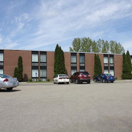 Sunlac Inn Lakota Экстерьер фото