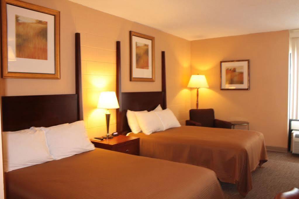 Sunlac Inn Lakota Экстерьер фото